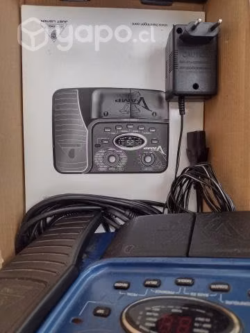 Multiefecto Berhinger V-amp.