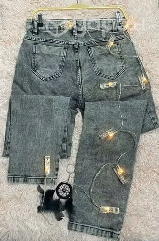 Pantalón gris