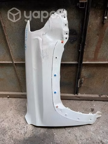 Tapabarro derecho toyota 4runner original