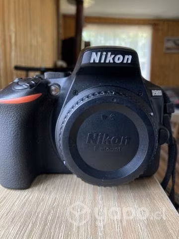 Nikon d5600 + accesorios