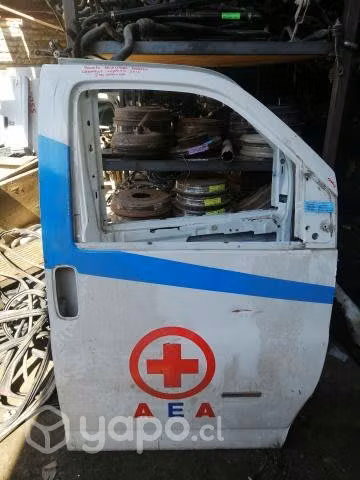 Puerta delantera derecha Chevrolet Express 2012