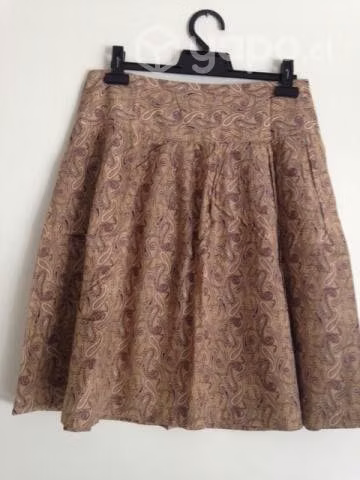 Faldas talla S, metros Tobalaba y Colón