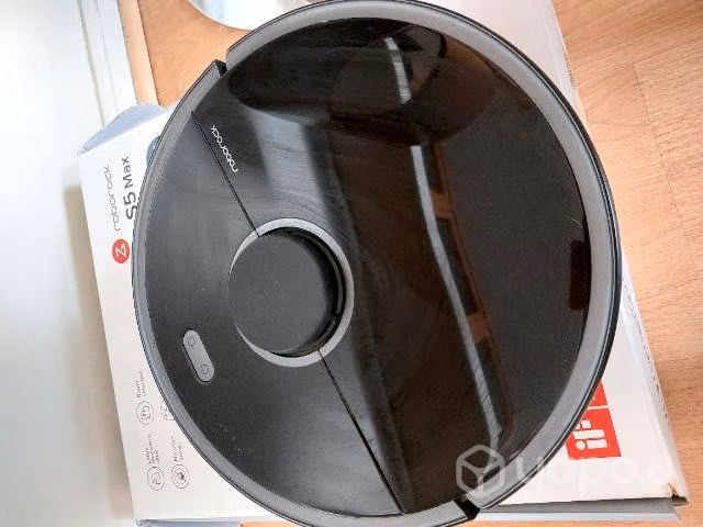 Roborock S5 Max limpia y trapea