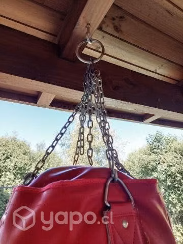 Saco de Box y cadenas para colgarlo