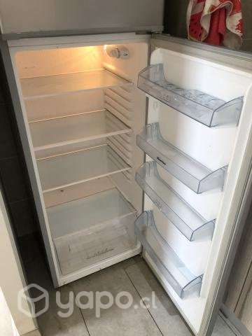 Refrigerador Hisense - Imagen 4