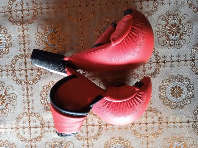 guantes de karate Marca okamy talla M - Imagen 2