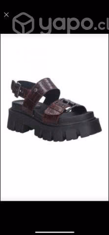 Sandalia casual mujer. Marca Zappa
