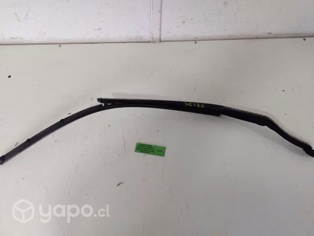 Plumilla Limpia Parabrisas Izquierda (FE134) Ford