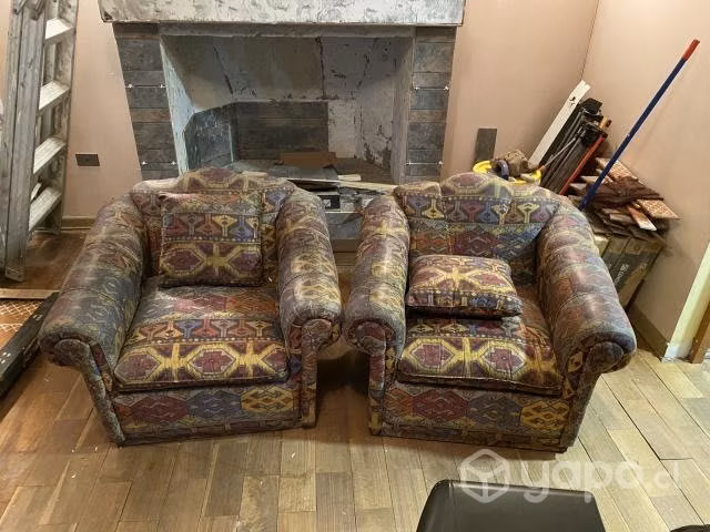 2 Sillones pequeños 90cm Ancho/ 80cm Largo / 60cm