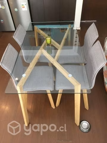 Espectacular comedor para 4 personas