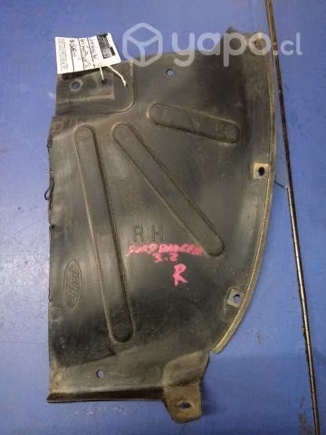 Guardafango tras der Ford Ranger 3.2