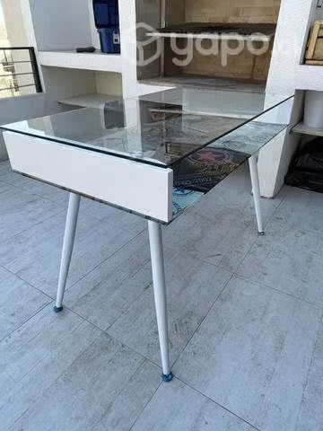 Escritorio de vidrio