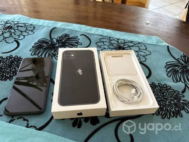 IPhone 11 black 64 GB.