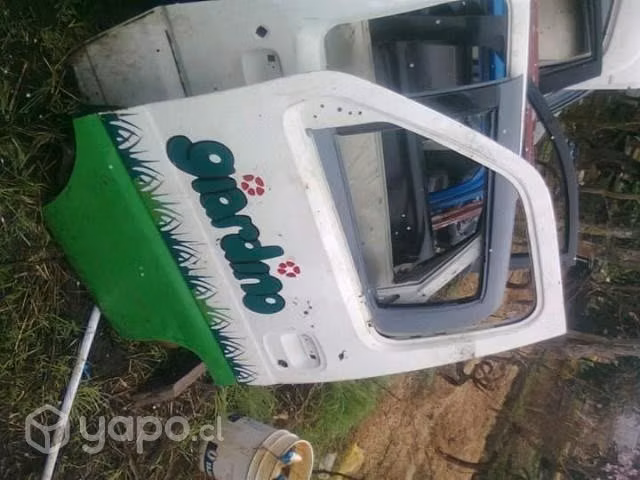 Puerta lh suzuki mastervan 2005
