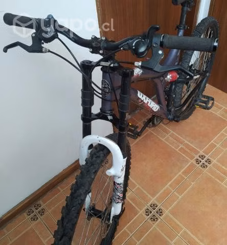 Dos bicicletas, Oxoford y BMX