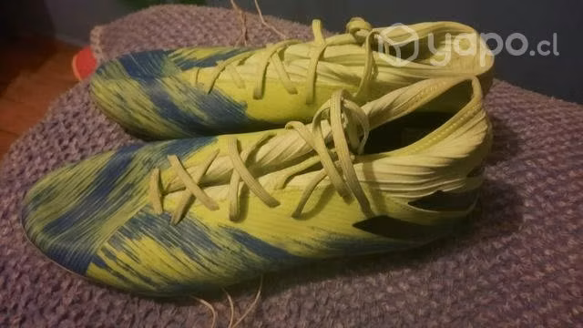Zapatos futbol Nemeziz mui poco uso