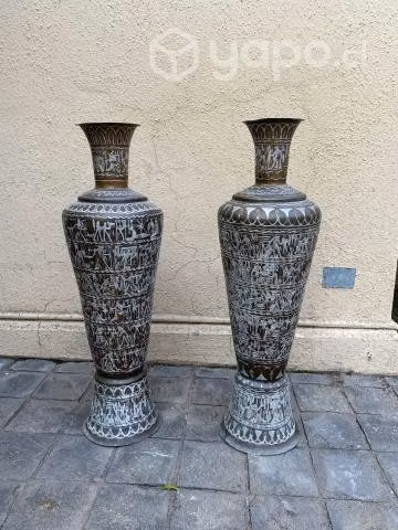 Jarrones egipcios decorativos