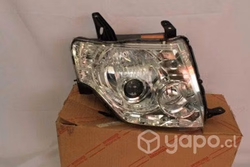 Optico xenon mitsubishi montero 2015