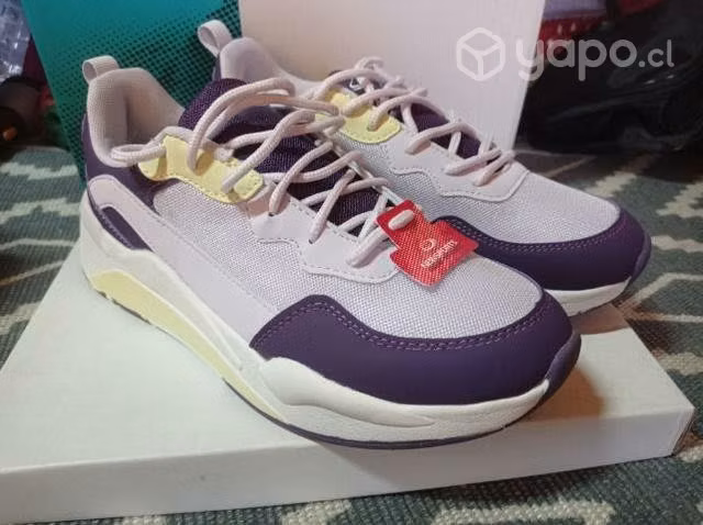 Zapatillas urbanas NUEVAS