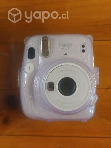 Camara Instax mini 11 + cargada + cartucho + prote