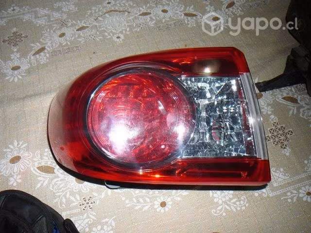 Farol trasero original toyota corolla 2014