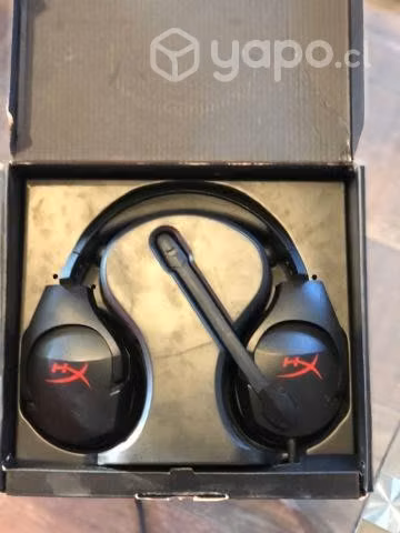 Audífonos hyperx cloud striger