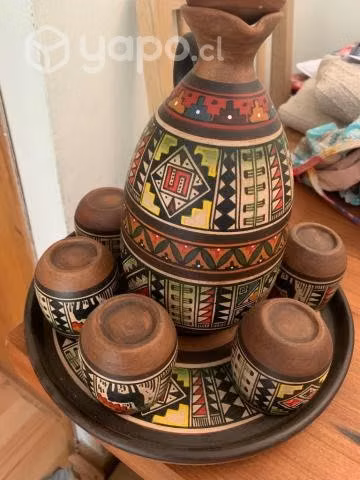 Jarra y vasos incaicos peruanos