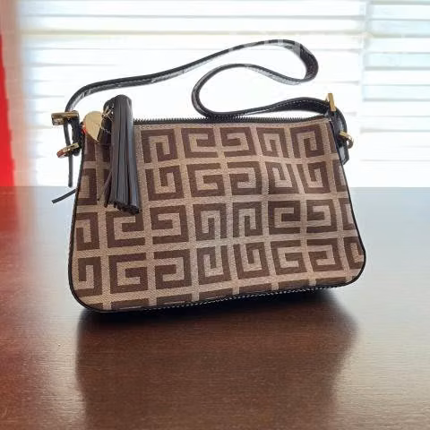 Bolso Givenchy - Imagen 3