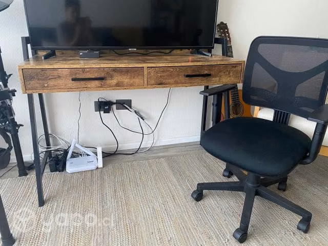 Escritorio más silla
