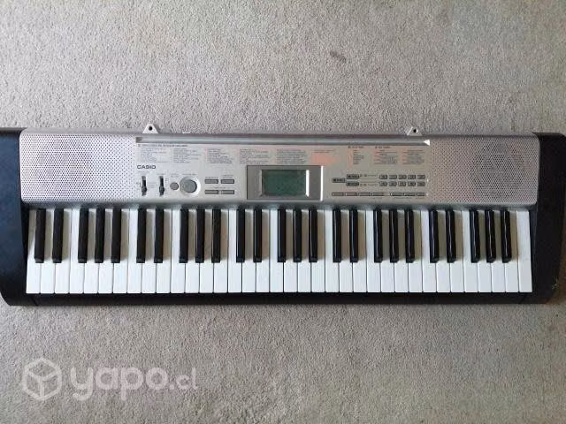 Teclado casio LK130ES