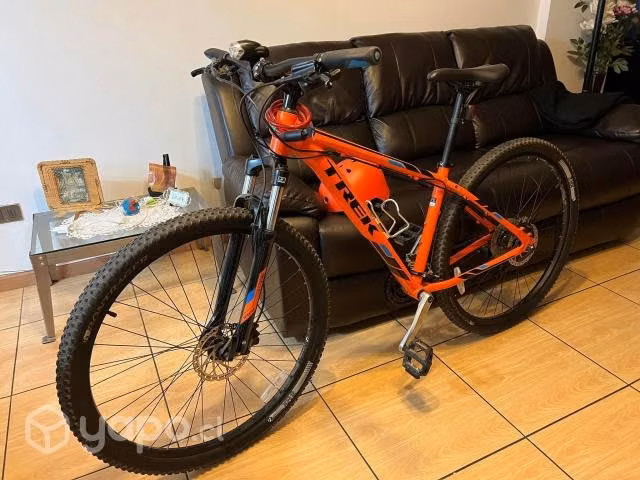 Bicicleta Trek Marlin 6 (Muy poco uso)