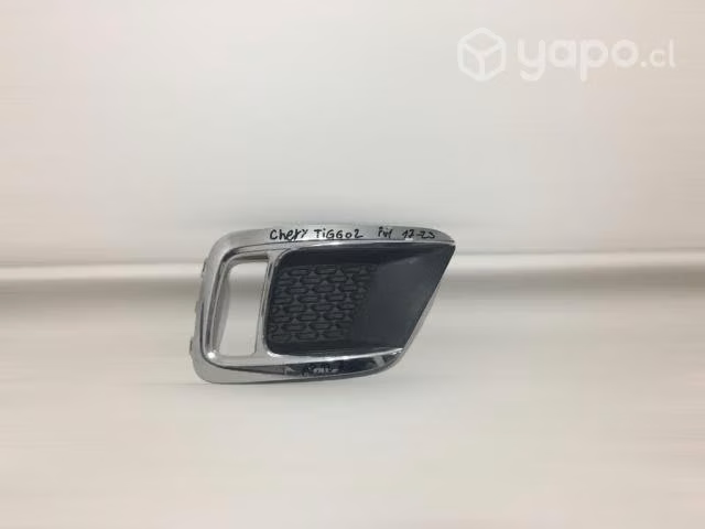 Bisel tapa de neblinero rh chery tiggo 