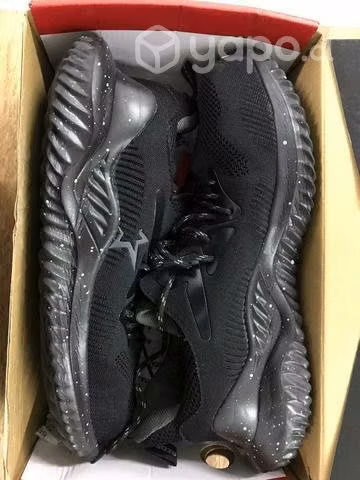 Zapatillas de seguridad con punta de fierro