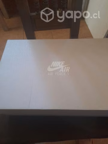 Nike airforce mid react 10.5