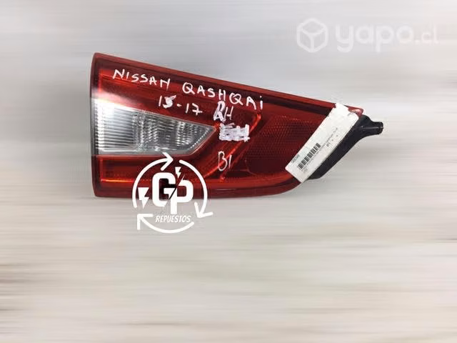 Nissan Qashqai 2015 2017 foco portalón rh