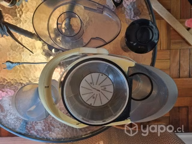 Extractor de jugo Oster modelo 3167 - Imagen 4