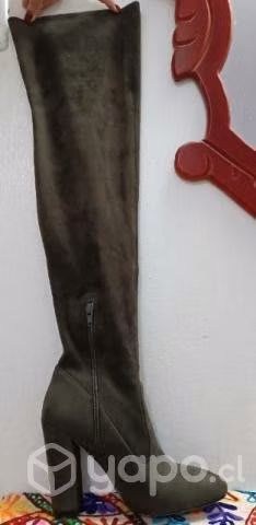 Botas de cuero marca Aldo