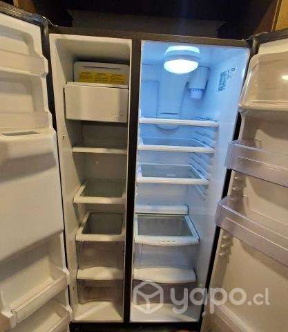 Refrigerador Side by Side General Electric - Imagen 2