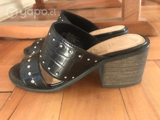 Zapatos Alaniz nuevos 37