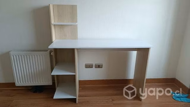 Escritorio con librero