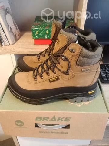 Botas Outdoor Brake Hangal nuevas, talla 41
