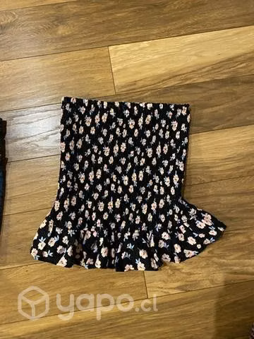 Faldas talla S, muy poco uso