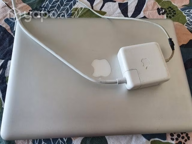 Apple MacBook Pro 2011 Usado - Imagen 2