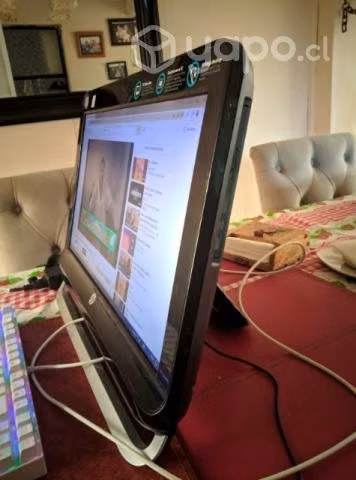 Computador hp al in one funcionando. Sin detalle