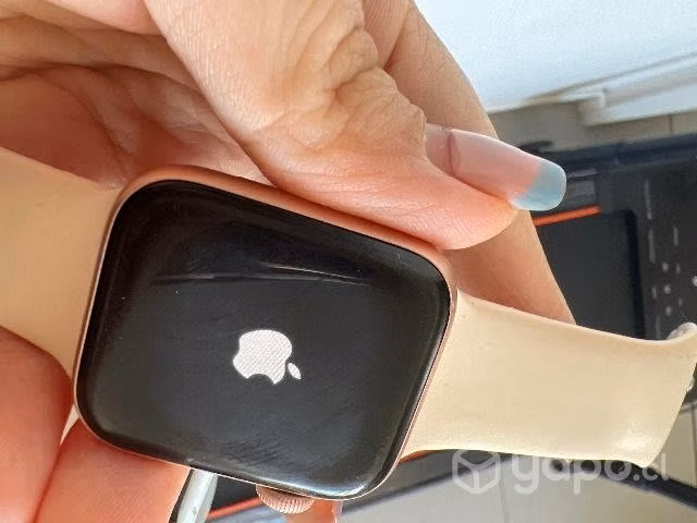Apple Watch Serie 5 color rosa de 40mm - Imagen 2