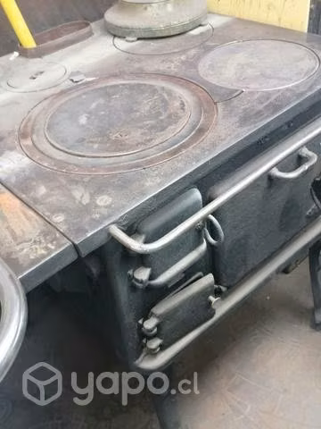 Estufa de fierro antigua