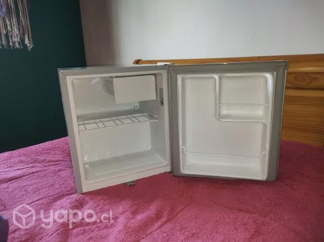 Minibar Mademsa Celsius MR 50 - Imagen 2