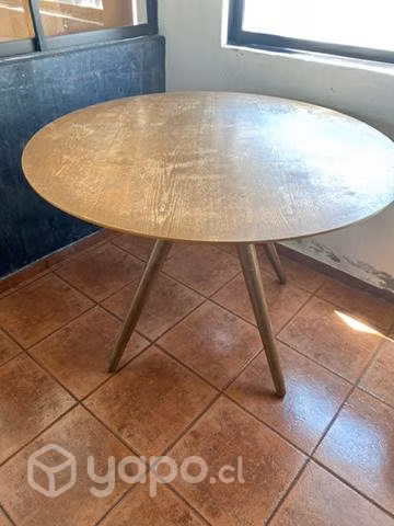 Mesa redonda Madera