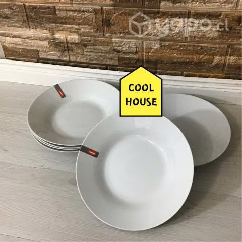 Conjunto de platos tradicionales