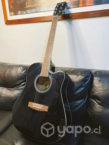 Guitarra Suzuki con accesorios